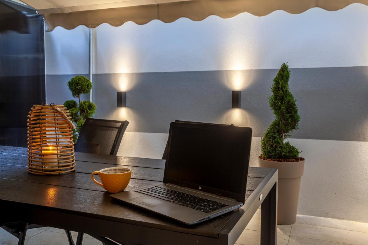 Apartment Simone By Socrates Junior