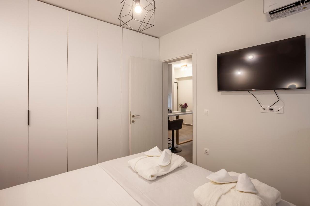 Simone By Socrates Junior Apartment