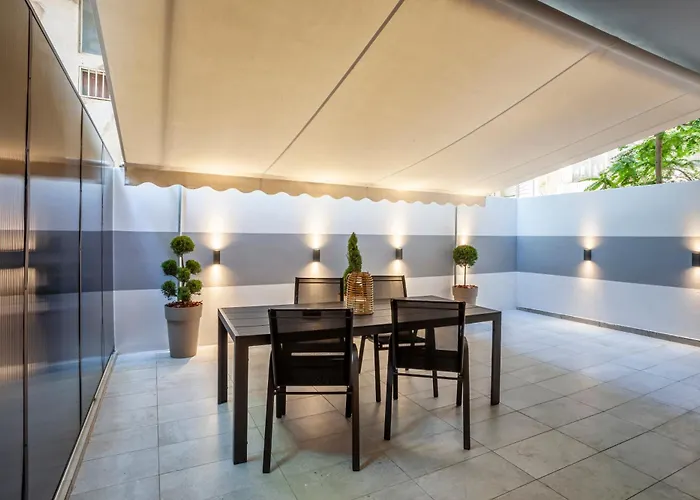 Simone By Socrates Junior Houses